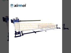 泡の中心部を掘削する機械 皮を剥くためにスポンジバーを挿入することを許可する機械 皮を剥く加工のためのPRマシンとして円筒の泡を薄い無限長いロールにスキーする