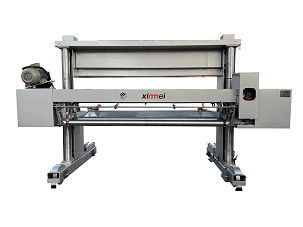 2200mm SKD11 Blade Pu Cutting Machine Linear Rolling Guide Horizontal Splitting